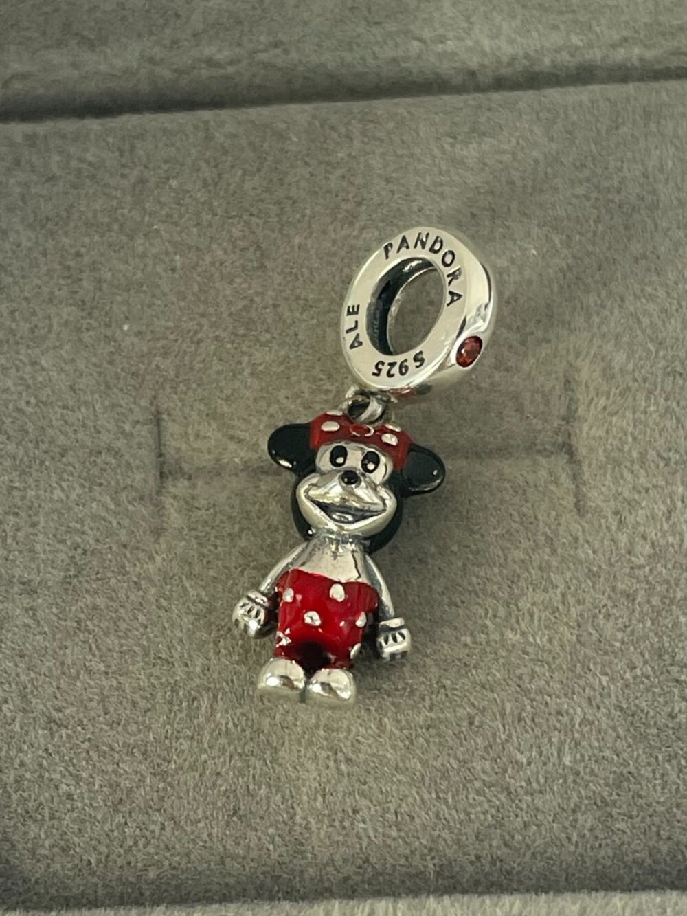 Pandora Minnie Mouse Dangle Charm